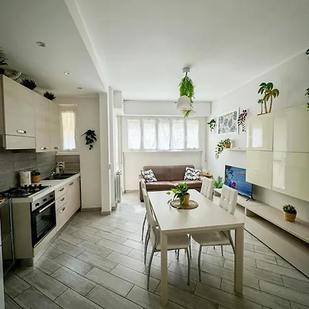 Apartman In Town - Life Near San Siro Stadium Metropolitana M1 - M5