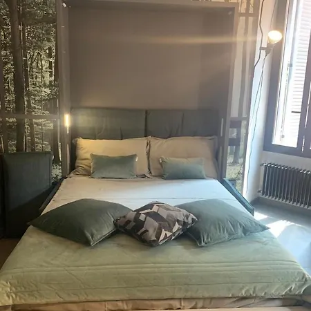 Διαμέρισμα Olive Garden Stylish With Cozy Terrace