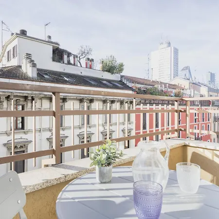 Easylife - - Napo Torriani 1 E - * Milano