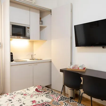 Parisienne Porta Romana Apartamento *