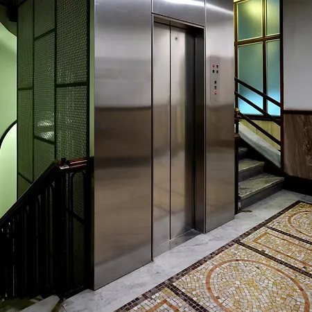 Duomo View - 2 Min From Duomo Amazing Location Milánó