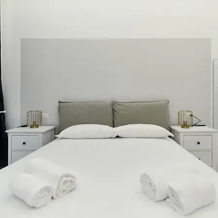 Apartman Duomo View - 2 Min From Duomo Amazing Location Milánó