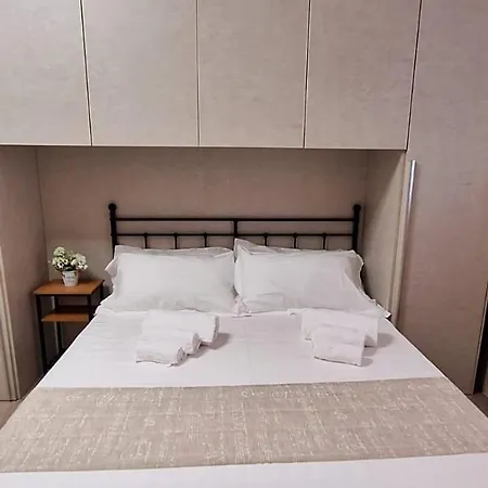 Real Estate Dream Bed & Breakfast *