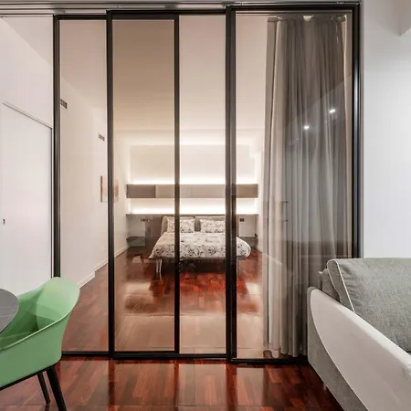 White House - San Babila Milan