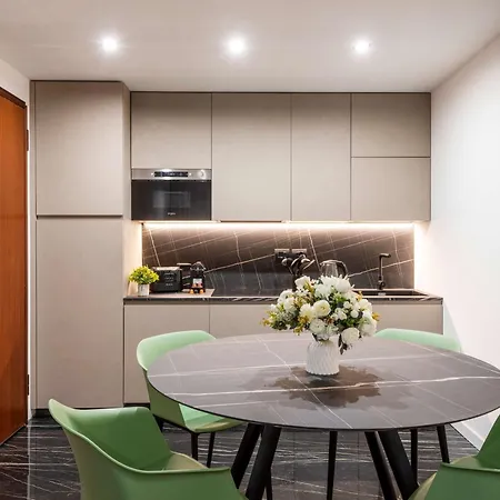 White House - San Babila Apartment