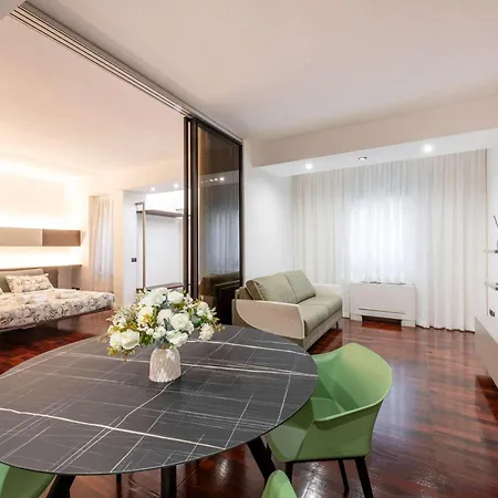 Apartment White House - San Babila *