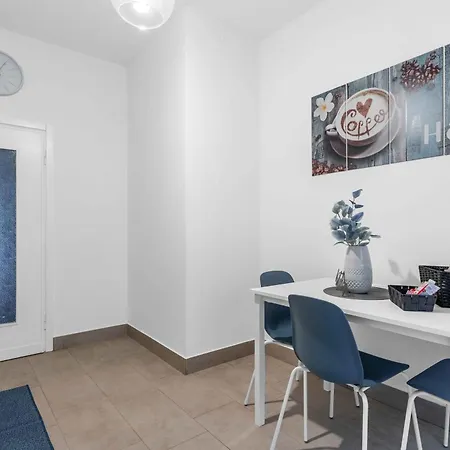 Casatella In The Apartman *