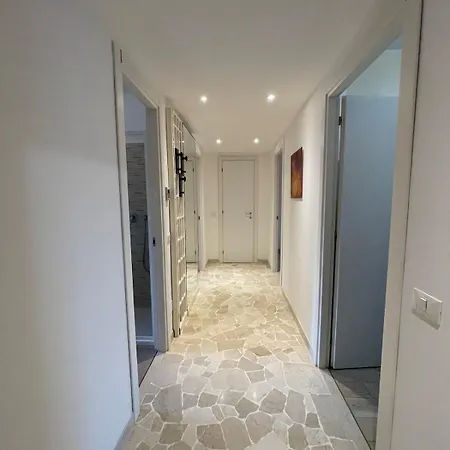 La Petite Maison Milanese - Centro Apartament *