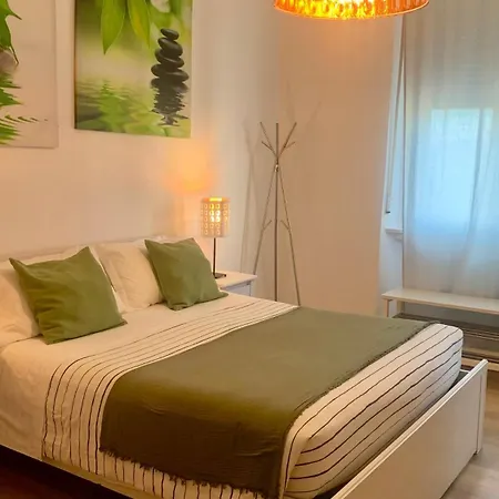 71 Guest house *