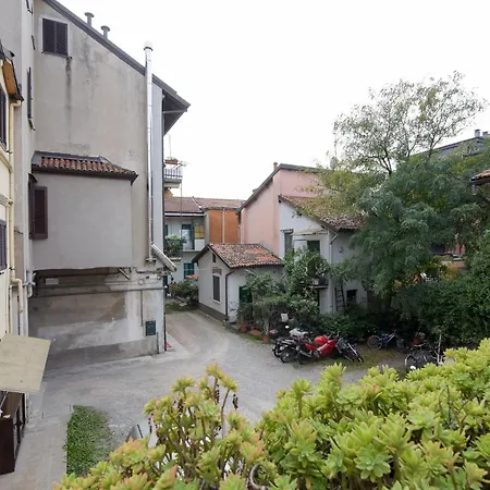 Peppermint House - Carozzi Apartment