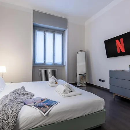 Lägenhet Sant' Ambrogio Flat *