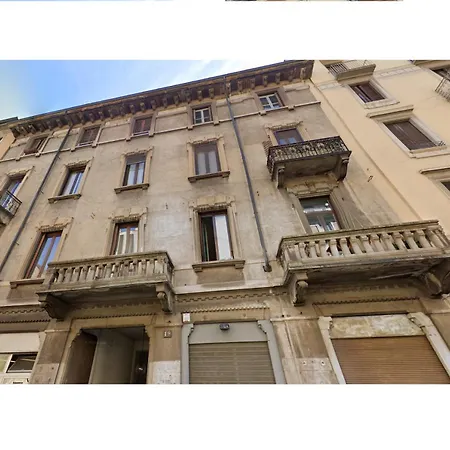 Comecasa 2 Bedrooms In Via Curtatone شقة ميلان