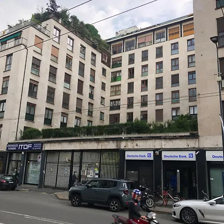 Music House - Carozzi Apartment Milan