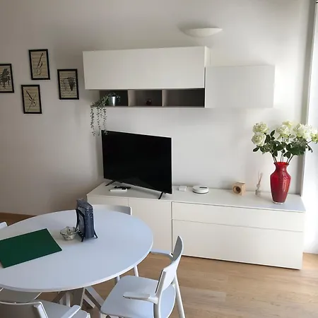 Music House - Carozzi Apartment Milan