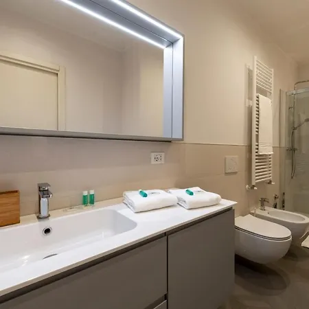 Апартаменты Luxury Design In Brera District - B Милан