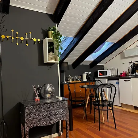 Hosting Dreams Attics - Duomo