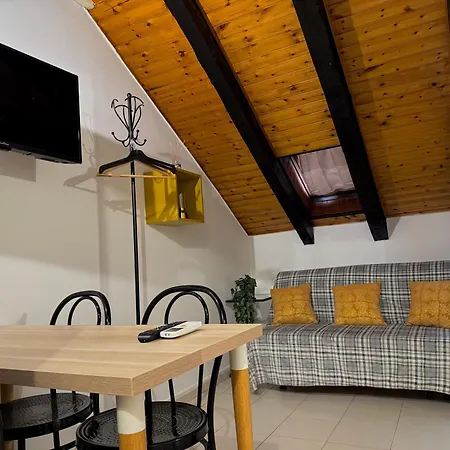 Hosting Dreams Attics - Duomo Milánó