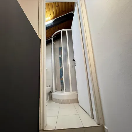 Apartment Hosting Dreams Attics - Duomo Milan