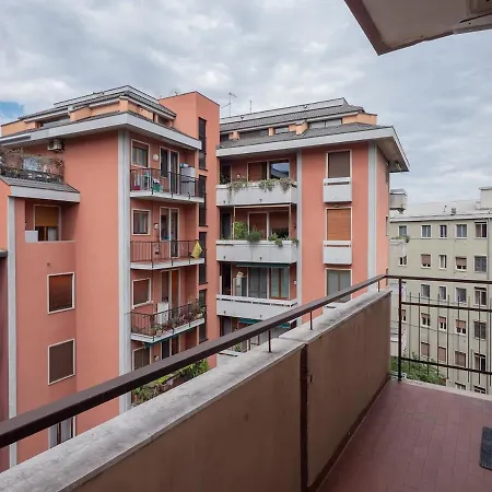 아파트 Navigli Retreat Near Duomo *
