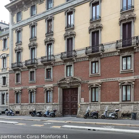 Brera In San Babila Milan