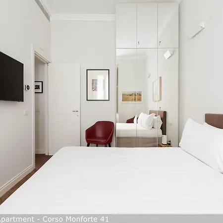 Brera In San Babila Apartment Milan