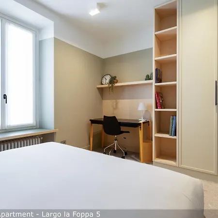 Apartment Brera In Moscova Mailand