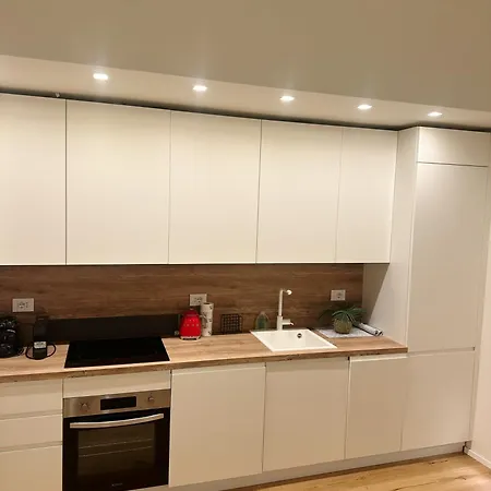 Private With Wi-fi Near Duomo Atena 아파트 *