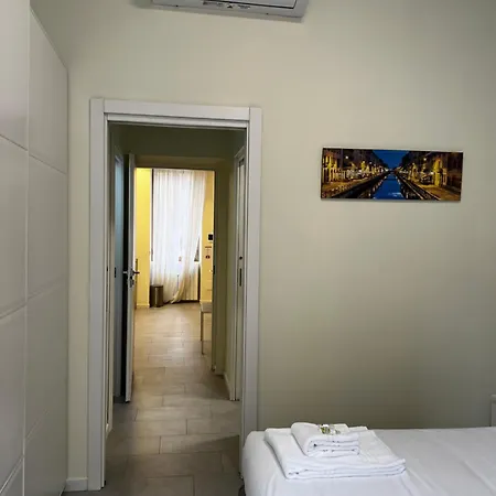 Moderno Bilocale Vicino Navigli E Bocconi Διαμέρισμα