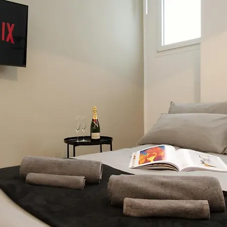 Luxhome Duomo - San Siro 10min Apartamento *