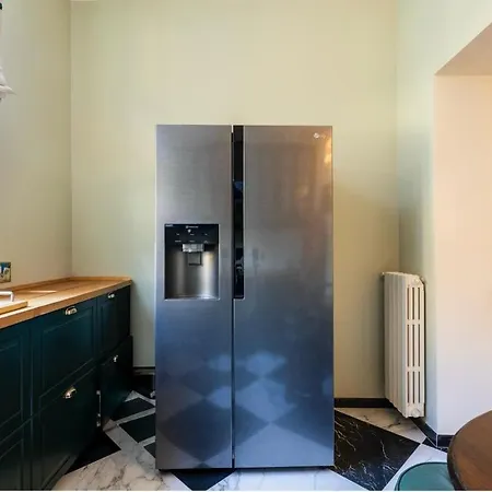 Apartment 10 Minutes From The Duomo - Elegant Maison Milan