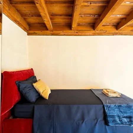 Apartment 10 Minutes From The Duomo - Elegant Maison Milan