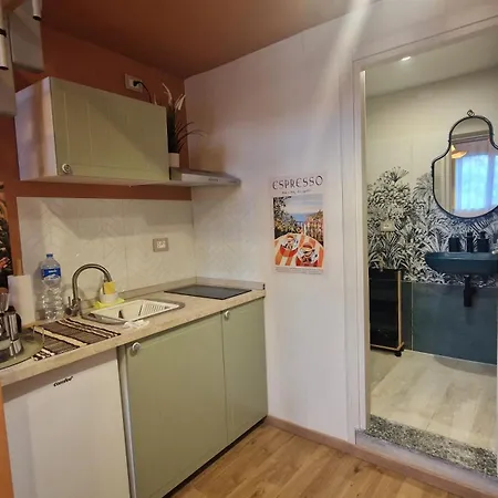 Apartment Mediterraneo Loft - Fabrique - Santa Giulia Hockey Arena - 20 Minutes From Duomo *