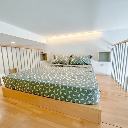 Brunacci - 5 Min Dai Navigli Apartamento