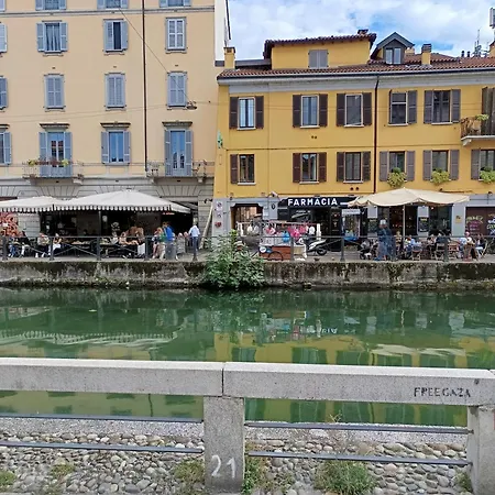 Naviglio Grande شقة