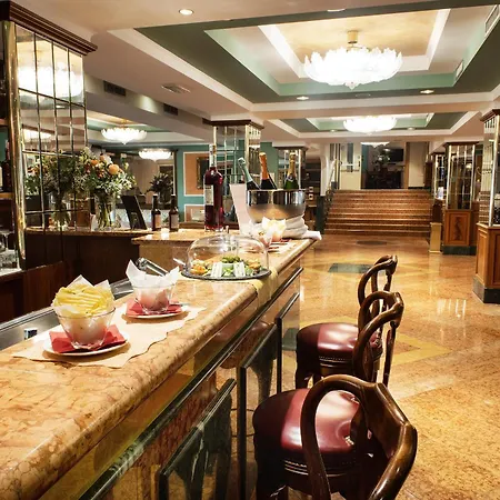 Santa Barbara Hotel