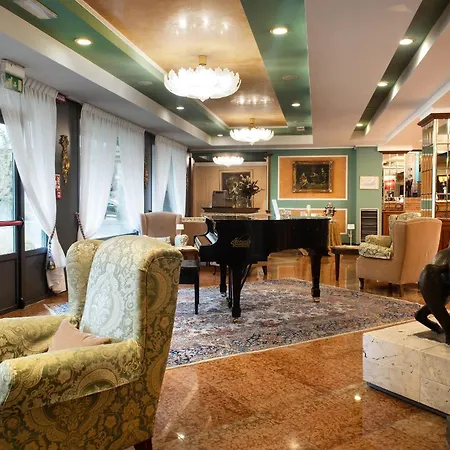 Santa Barbara Hotel