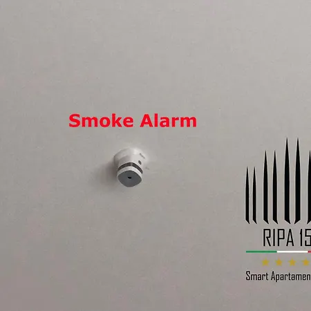 아파트 Ripa150 - Smart - Prada Bocconi Ieo Ied Forum Assago Navigli Duomo15min