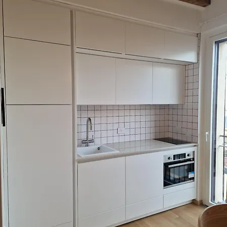 Camparino Apartment, 10 Min From The Duomo, Apartment Milan