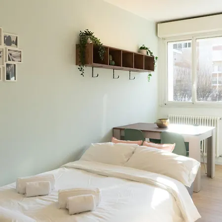 Apartament Arcimboldi's Nest - Close To Metro And Train Mediolan