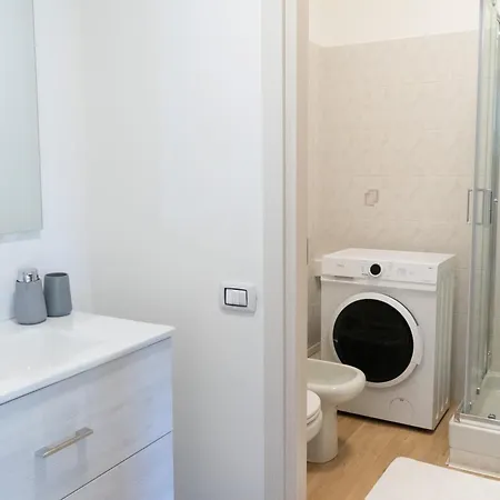 Apartament Arcimboldi's Nest - Close To Metro And Train