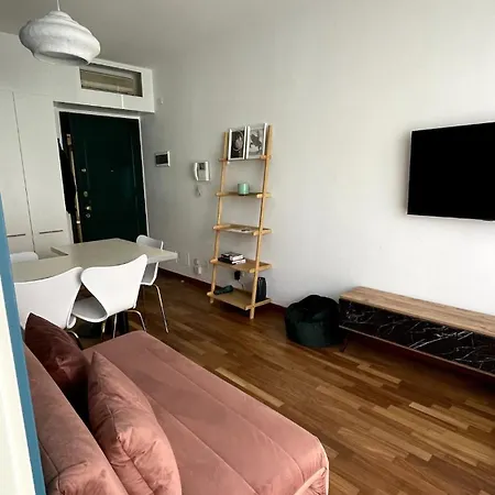 Bocconi 1-bdr With Comforts Milan
