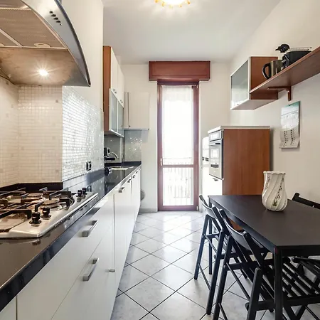 Rogoredo Balcony Apartament *