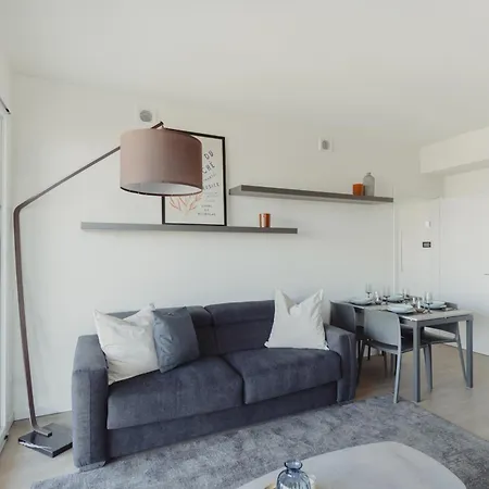 Apartment Gohost - Modern And Bright With Terrace And Balcony Milan