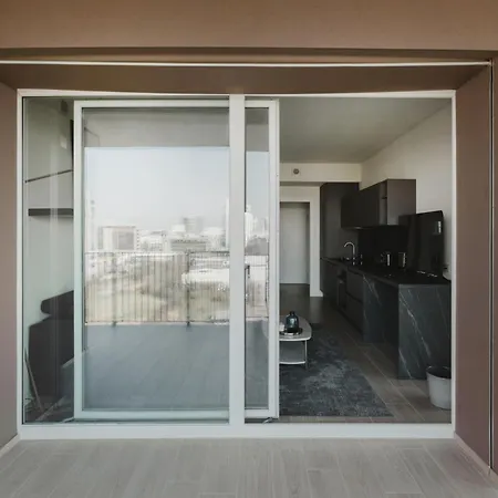 Gohost - Modern And Bright With Terrace And Balcony *