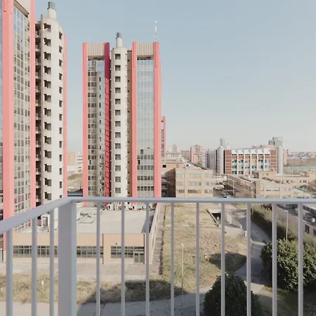 Gohost - Modern And Bright With Terrace And Balcony Apartment *