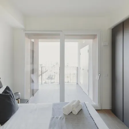 Apartment Gohost - Modern And Bright With Terrace And Balcony Milan