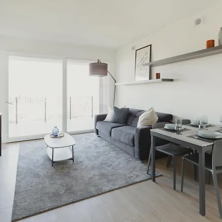 Apartment Gohost - Modern And Bright With Terrace And Balcony