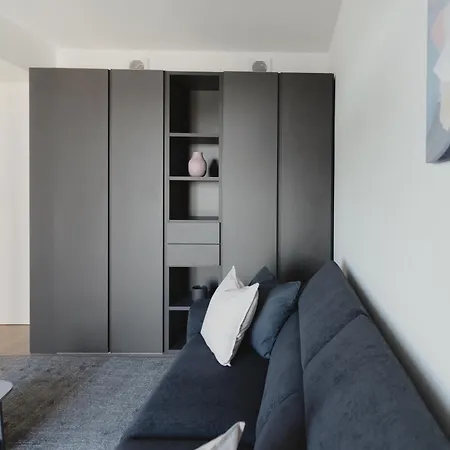 Apartment Gohost - Modern And Bright With Terrace And Balcony Milan