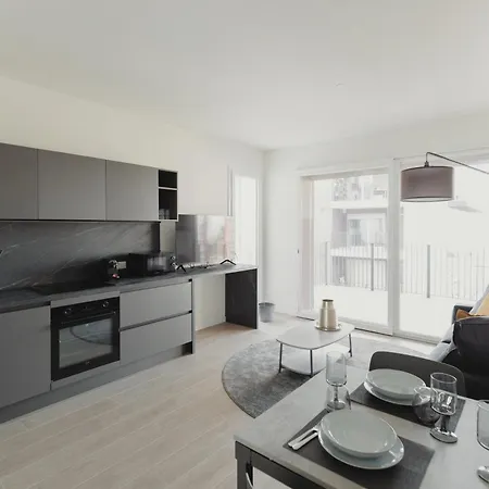 Apartment Gohost - Modern And Bright With Terrace And Balcony