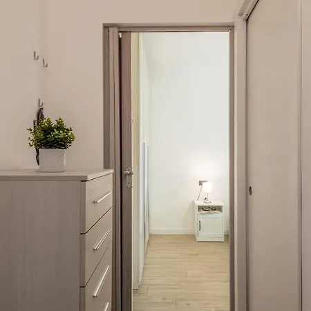 Bnbutler - Archimede 53 - Bright *